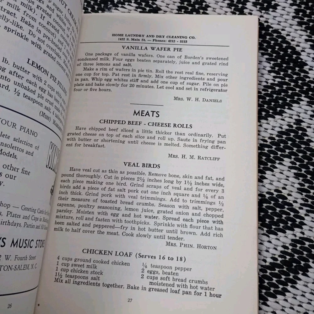 What's Cookin'? ‎ 1948  1st ED. Winston-Salem Woman's  Club Cookbook